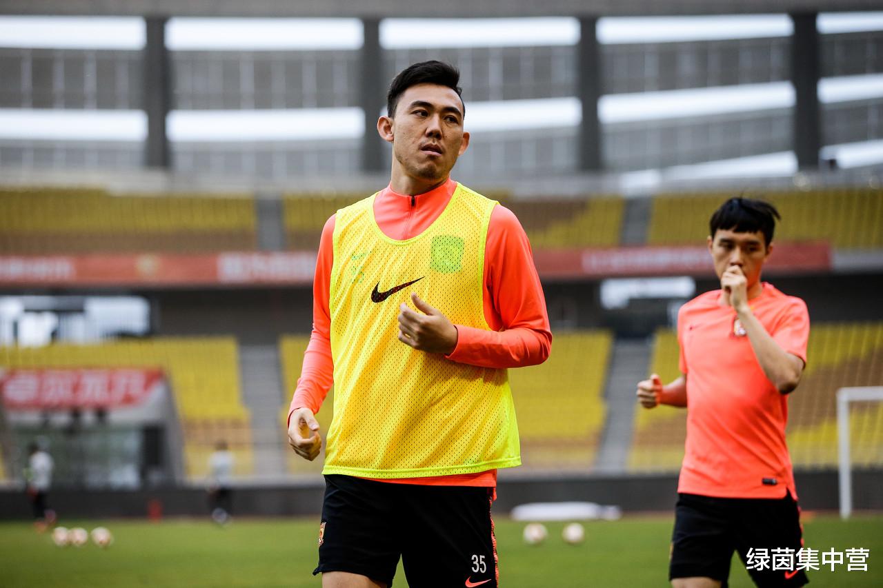 「广州恒大」开门红!恒大热身赛大胜,高拉特小摩托抢眼,新赛季夺冠可期