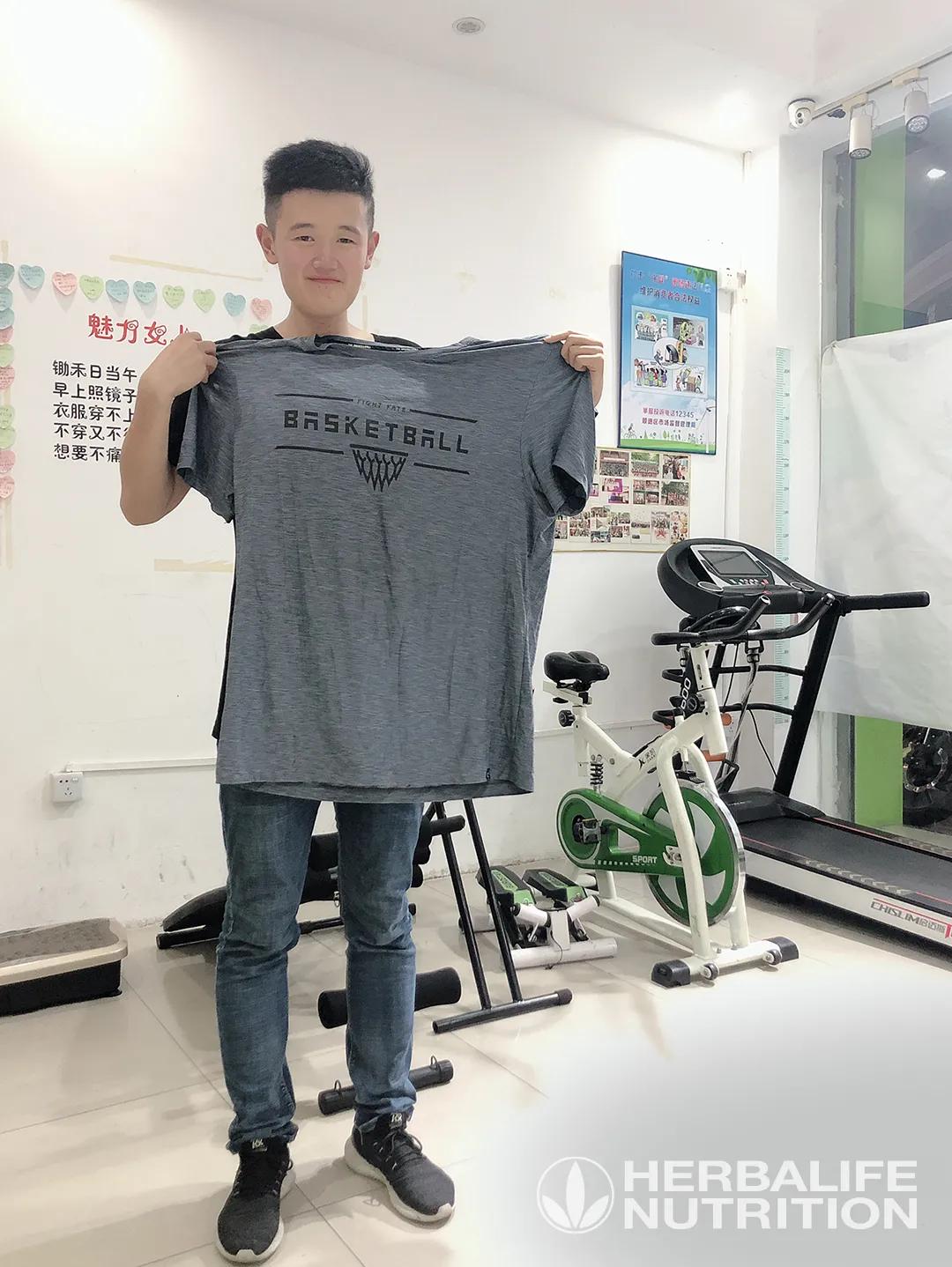 女孩|他成功减重100斤，身体力行告诉你，减肥真的不难！