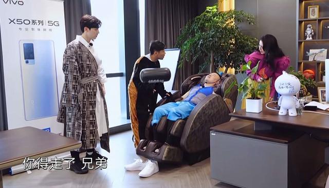 「岳云鹏」德云社综艺一哥被替代，是郭麒麟太强，还是岳云鹏自暴自弃