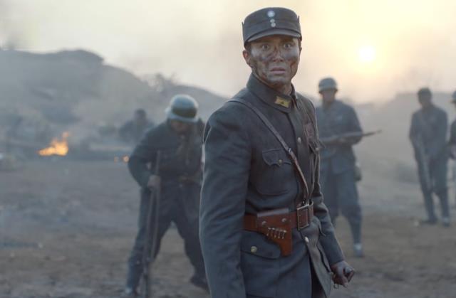 亮剑|小鲜肉版《亮剑》惨败，男生耍帅女生带妆打仗？拉低抗日神剧底线