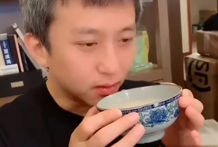 邓超|邓超到陈赫家做客，看看吃的都是些啥？难怪邓超待一天都不想走