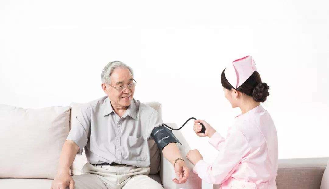 『高血压』高血压定要少吃水果？提醒：得了高血压，不妨多吃5种水果