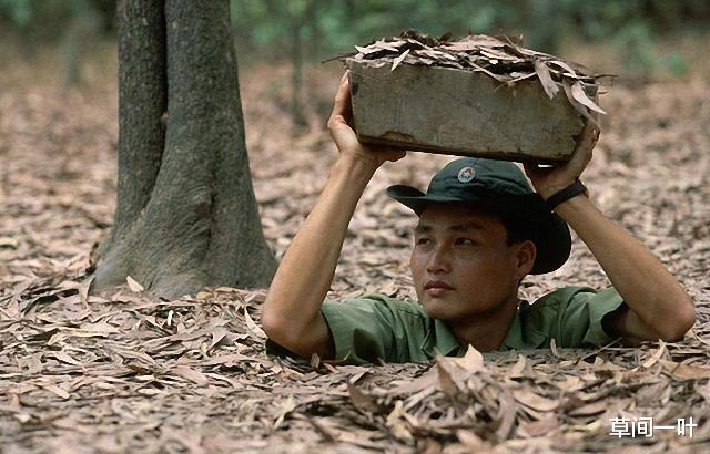 「」又一白眼狼！接受我国援助连连道谢，如今却枪口对准中国