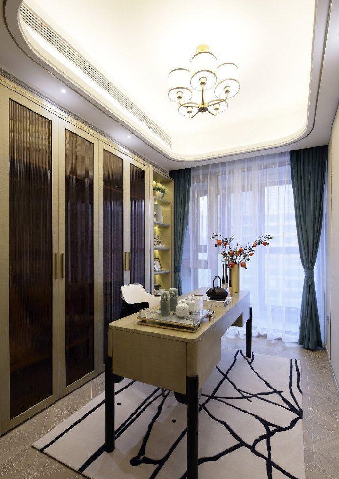 「」136㎡现代轻奢三室，全房温馨精致有格调，电视墙很抢眼，晒晒！