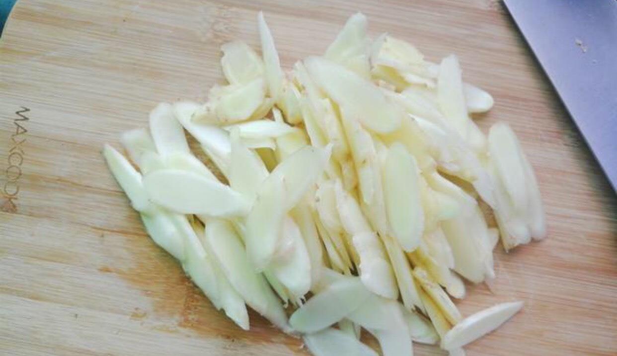 入伏|入伏后，遇到此物别错过，每天早上吃几片，体内湿气、病气都扫光