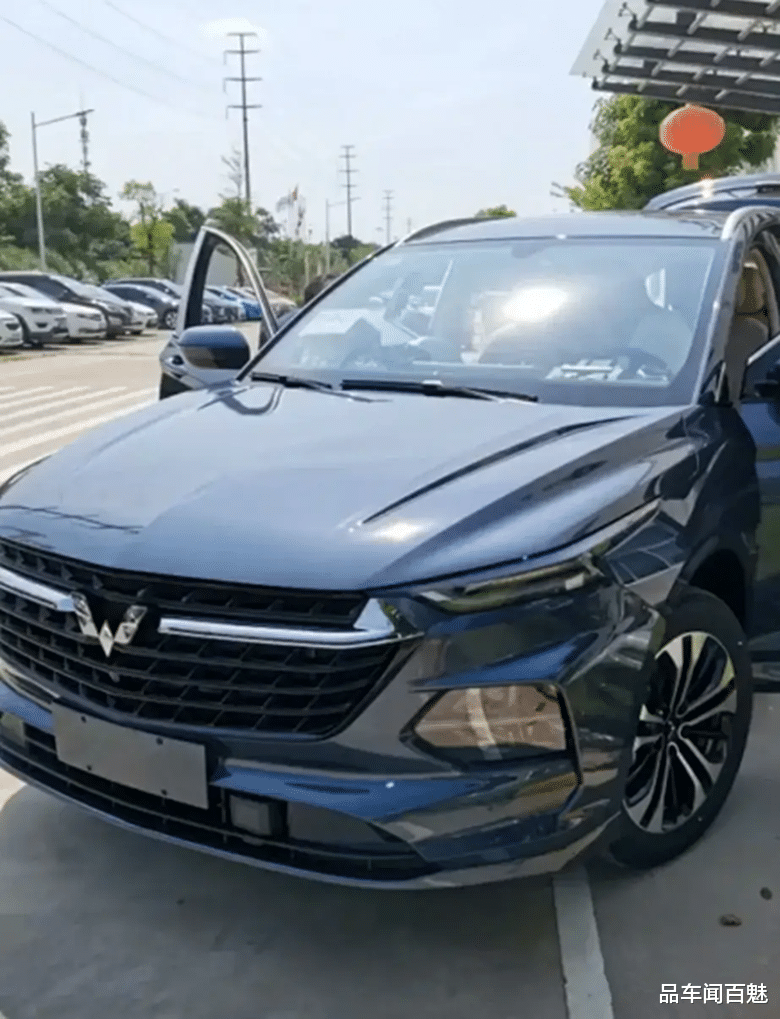 五菱|五菱全新MPV现身,换装“银标”,6座布局空间媲美奥德赛,配1.5T