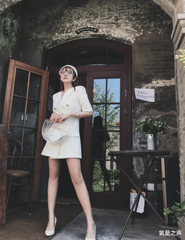 「短发」周扬青怎么了？剪去长发变帅气，新造型示意重头开始