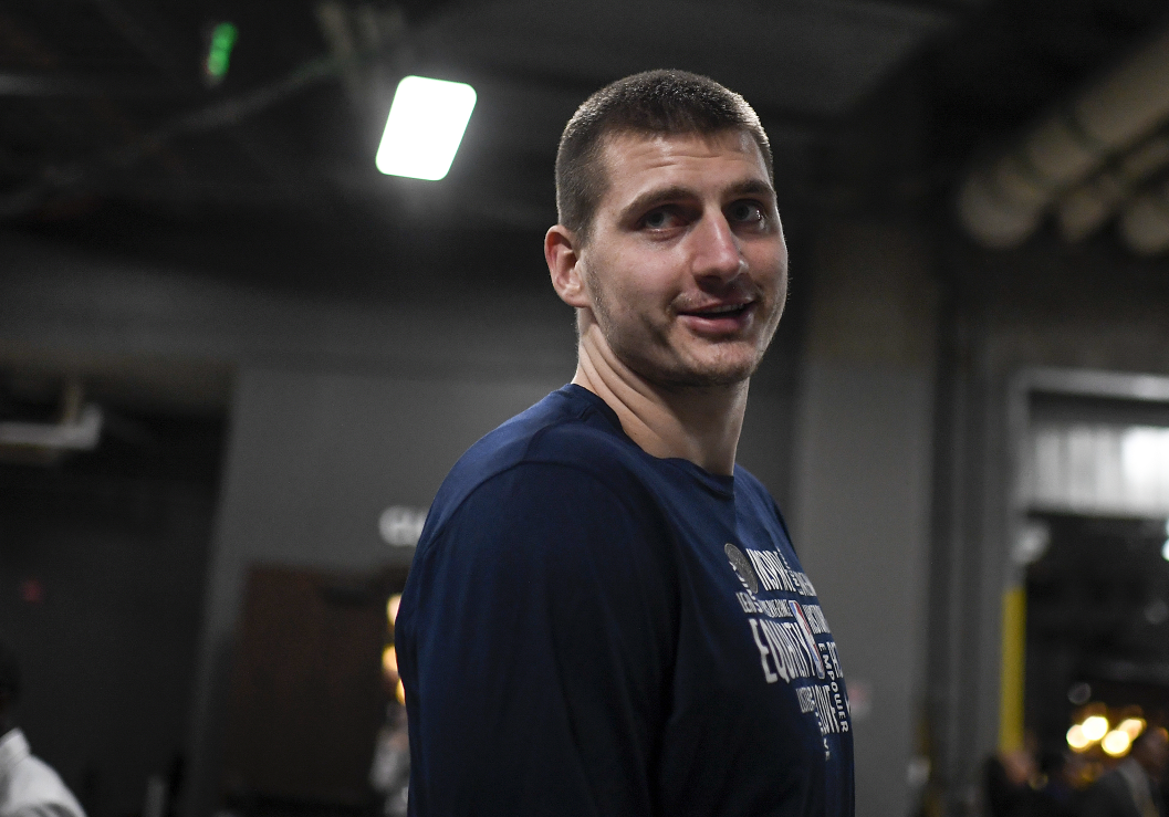 『男篮』杨毅：从塞尔维亚引入100名篮球人，10年内男篮将彻底崛起！