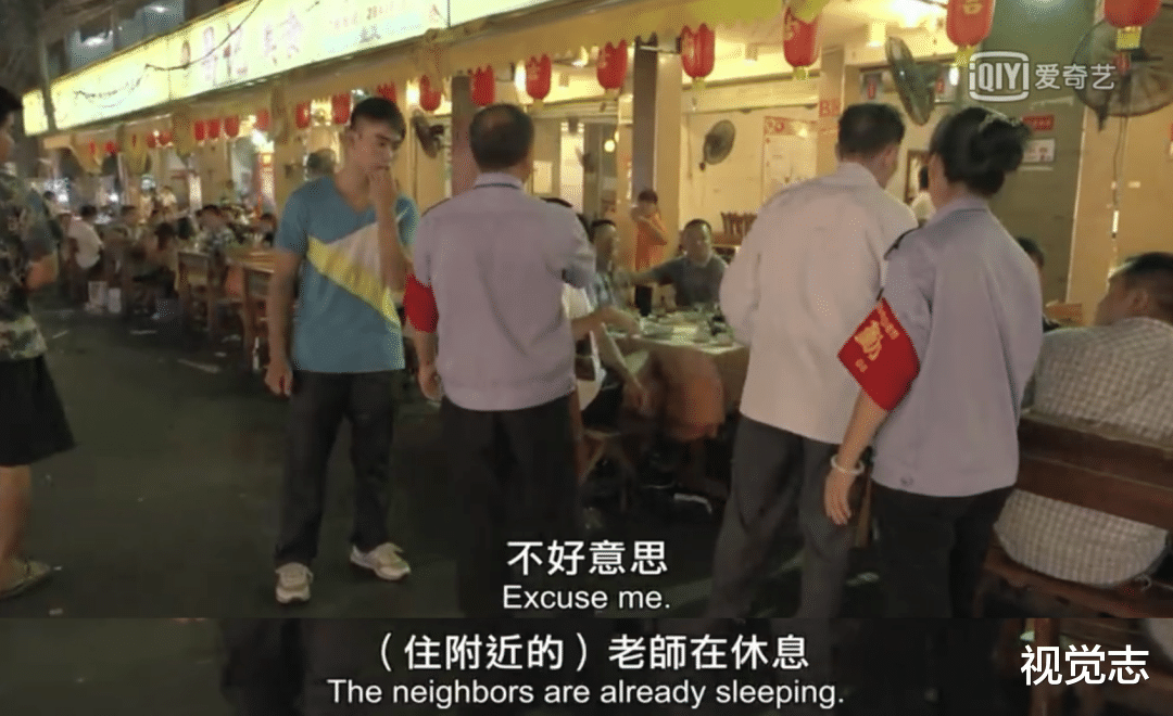 『摆摊』夜市老板一晚?收入上万：?摆摊赚钱的规矩，你不懂