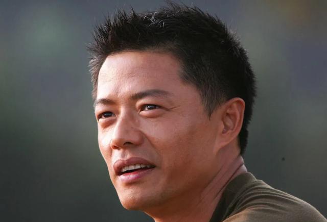 #健身#47岁段奕宏常年健身，肌肉健硕，想要中年不油腻，自律运动不能少