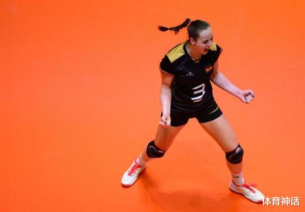 「女排」又一女排主力宣布退役!中国女排二传敲响警钟,郎平已经做好准备