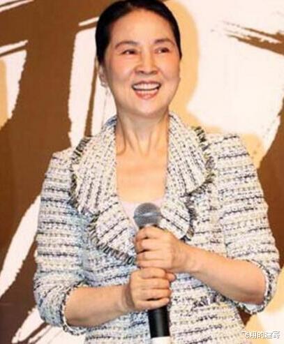 [林凤娇]“穷”的只剩钱，儿子吸毒，老公不爱，林凤娇死守婚姻是为何