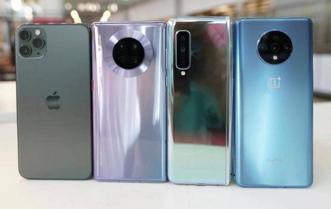 「苹果」为什么越来越多的女生放弃苹果转向了华为，原因很现实