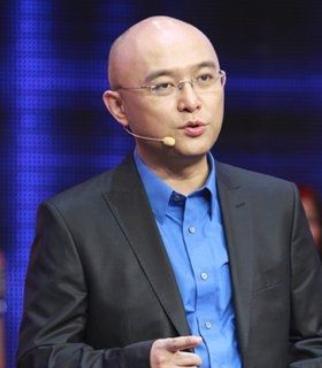 刘鸣炜|刘鸣炜参加相亲节目，24盏灯灭了22盏，主持人：他爸叫刘銮雄