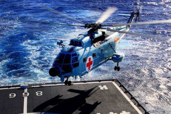 医院船■中国这艘白色大船没有战力，任何国家看到都要让路，美国也不例外