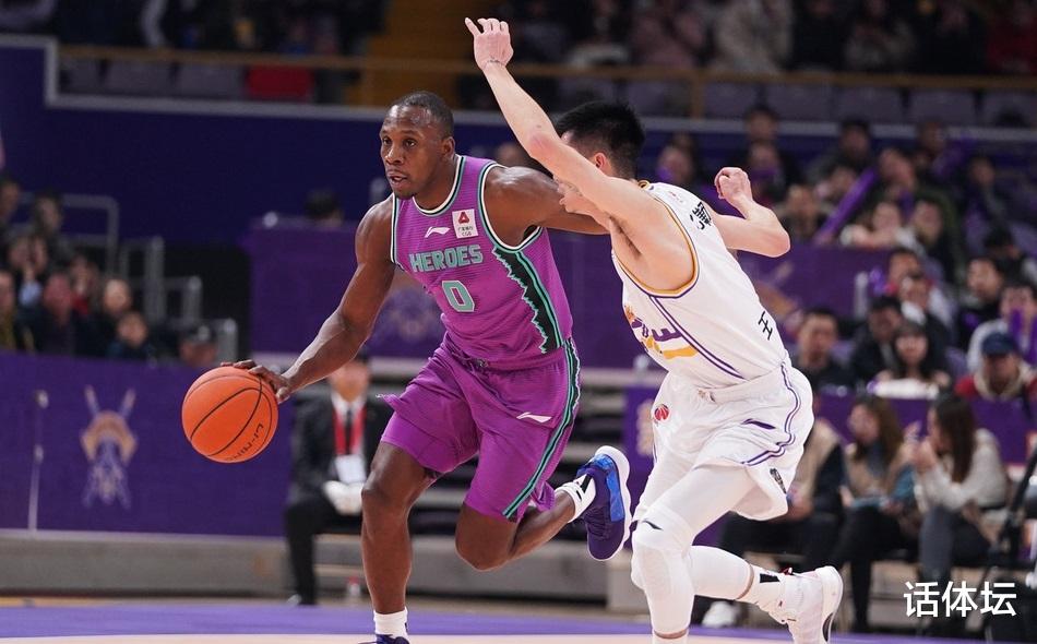 「青岛男篮」CBA全华班到来!这三支球队彻底慌了,球迷心疼:天不遂人愿啊!