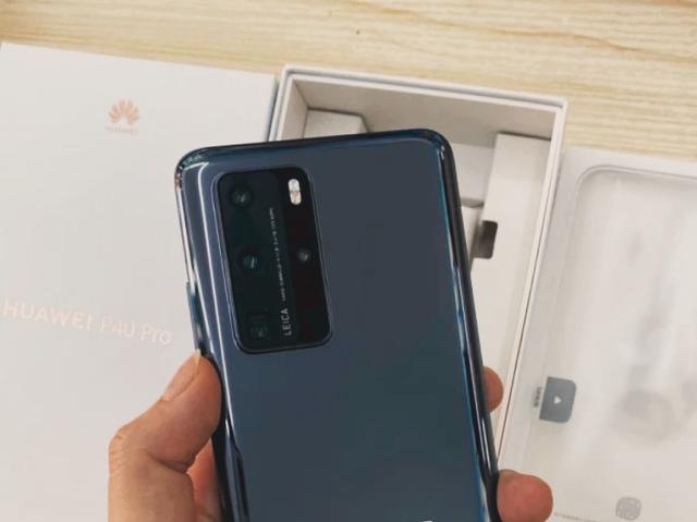 【华为荣耀】买128G华为P40Pro还是256G荣耀30Pro？线下店老板给出建议很中听
