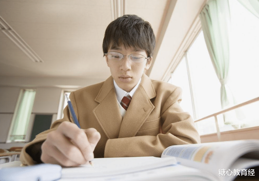 |高中生请注意，请不要再假装努力，因为高考成绩不会陪你演戏