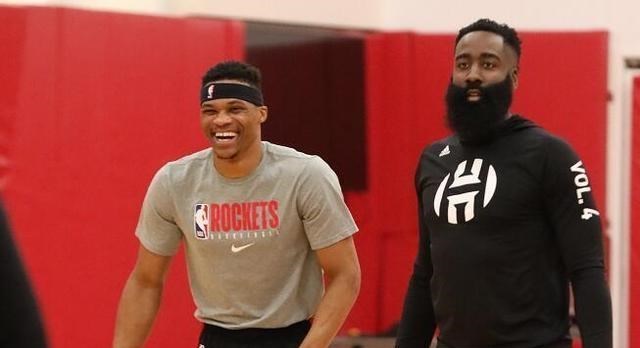 『火箭队』正式官宣!火箭签约三分神将,哈登绝配下赛季留队成悬念