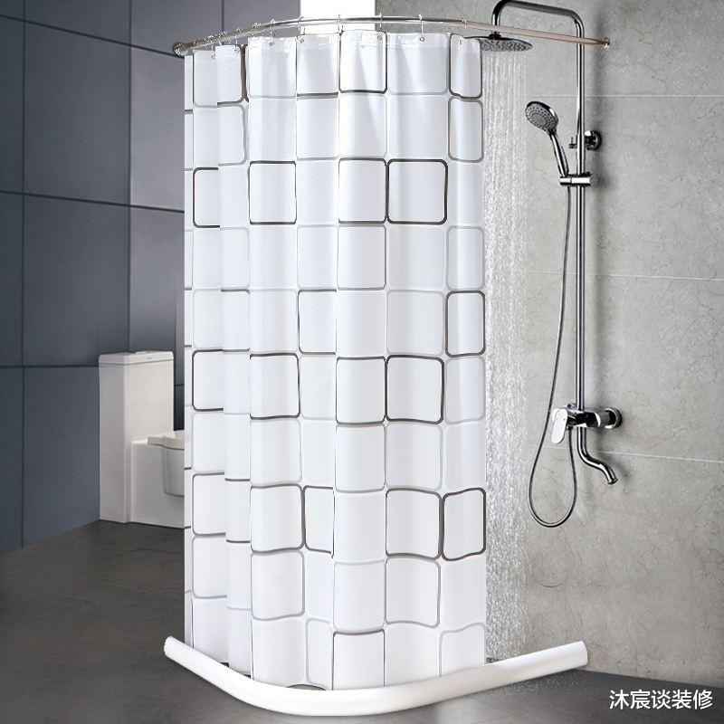 『』她家很简单，灰色瓷砖+大白墙不做吊顶，搭配好软装饰更锦上添花