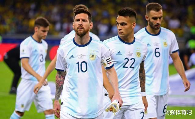 阿根廷队|阿根廷球队磨合生疏，节奏脱节，但好在已经找到11号继承人