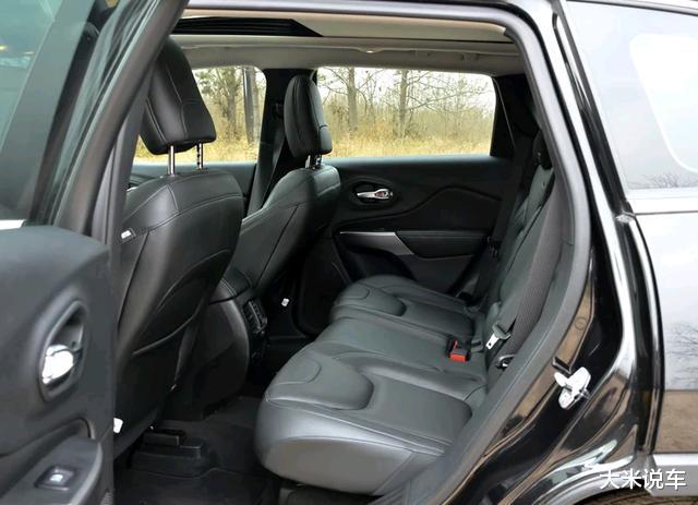 自由光：曾是Q5L“死对头”！原价46万买不起，如今跌至16万，1月销900