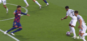 巴塞罗那|耻辱之夜!巴萨遭花式吊打:4次致命失误,梅西捂脸,主帅无助