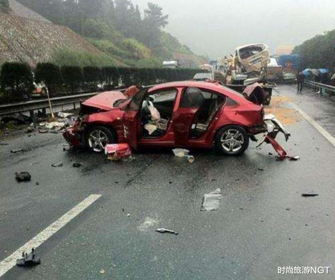 川藏公路|高人气的川藏线旅游，为何如今变得冷冷清清？过来人有话说