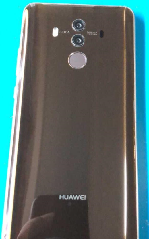 mate10pro：你有一直在用的机型吗，三年前华为mate10Pro不换，是怎样的用户