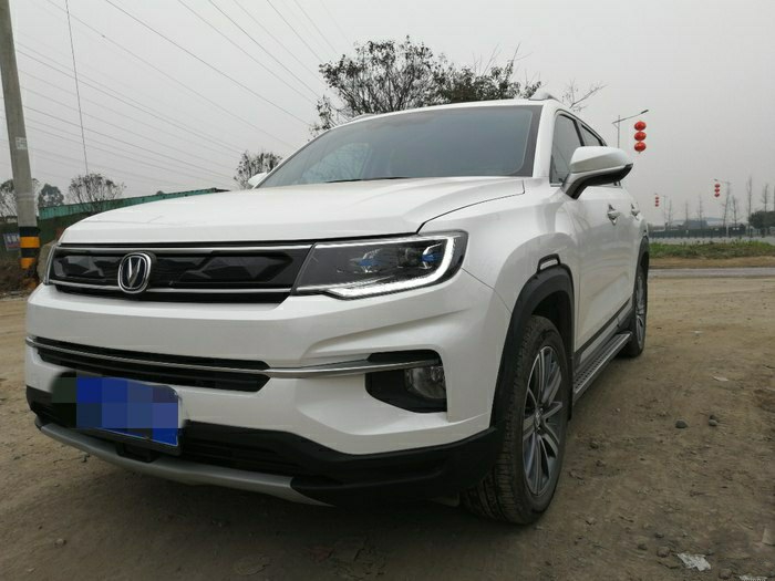 长安汽车|45岁大哥喜提长安CS35PLUS，外观时尚油耗低，这个价格不贵吧