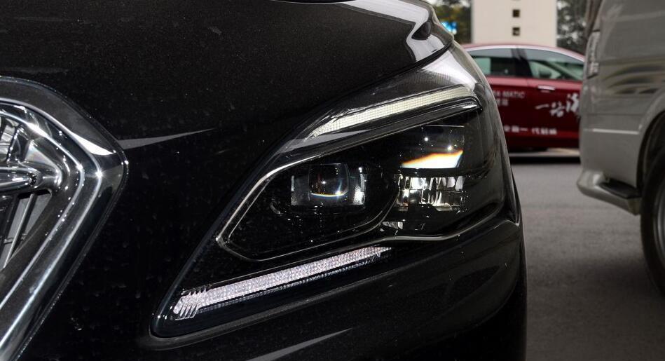 『丰田凯美瑞』又降了，长5米+双层隔音，开它比E级舒适，可惜跌破19万，没人识