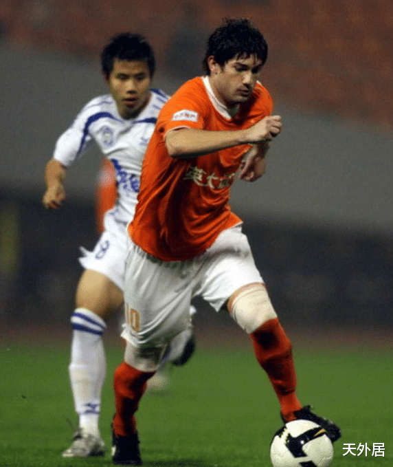 [山东鲁能]晚11点，中超传来噩耗！前鲁能夺冠功勋开枪自杀，球迷痛心不已