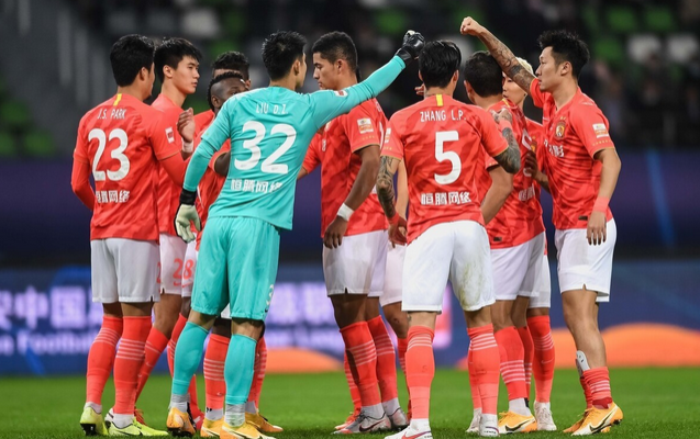 广州恒大|创造历史！恒大28人亚冠名单浮现：4外援+3归化领衔，6大新星无缘