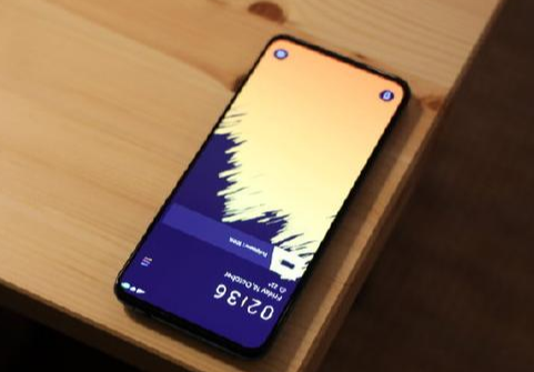 『华为p40』多处阉割减配缩水?华为P40“舌战群儒”胜算几何?