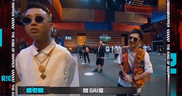 张靓颖|被嘲不专业，张靓颖姐姐人设越来越稳，歌词被扒疑似暗讽李宇春？