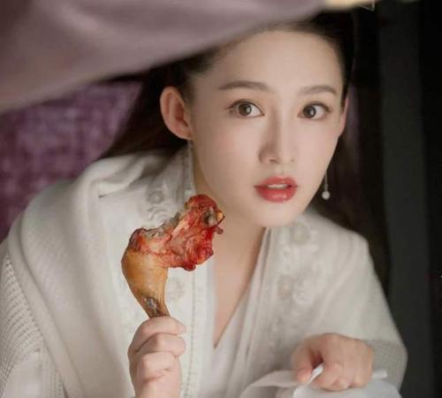 李沁|李沁：国家培养9年的人才，却转身扎进娱乐圈，背后原因令人感叹