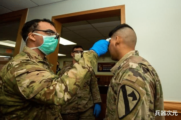 「美军」美军承认败给病毒，20万士兵返回基地，60天内高挂免战牌