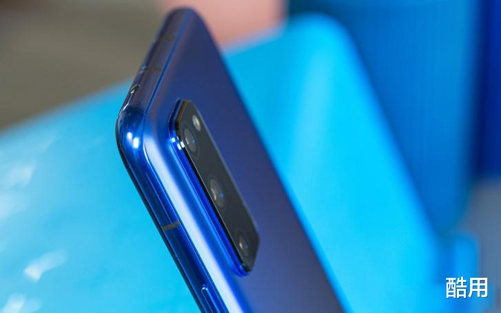 [华为荣耀]荣耀手机机型众多，拥有7大系列，3个系列放心买！