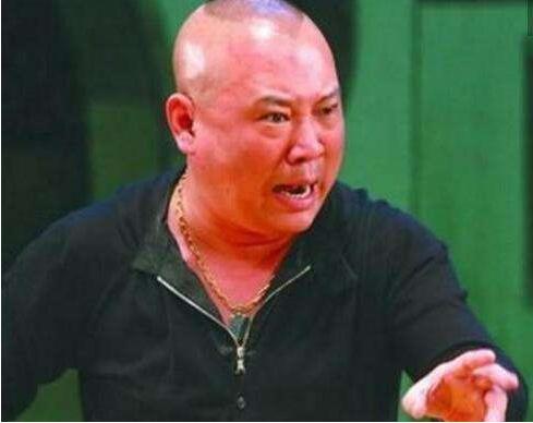 郭麒麟|郭德纲制止儿子恋爱：她只比你妈小两岁！郭麒麟霸气回怼一句话有水平