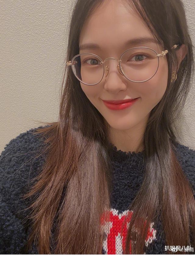 唐嫣:唐嫣迟迟不公开龙凤胎喜讯,其实是害怕陷入杨幂Baby那样的尴尬境地