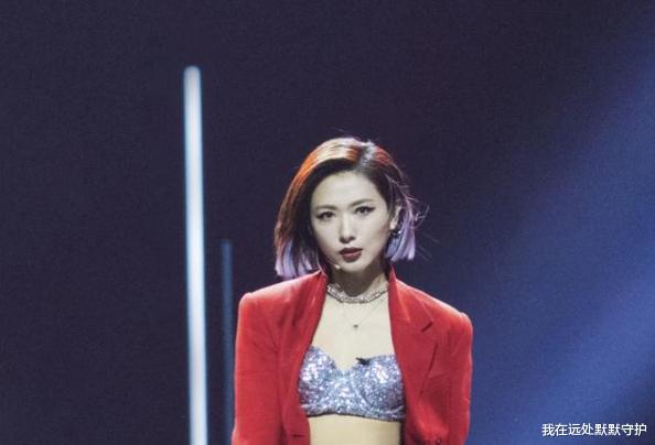 金莎|《浪姐》金莎虽然出现失误，但却不应该淘汰，应淘汰全程划水的她