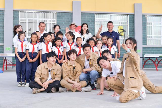 极限挑战|赵丽颖、杨幂领衔第三季度卫视综艺，孟美岐、吴宣仪、杨超越混战