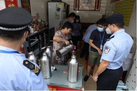 『广州市』往凉茶里加西药，广州11家店铺被查封！曾有人中毒身亡