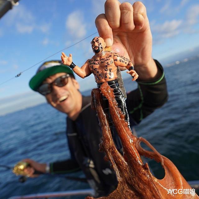 养殖业|日本网友可真会玩，用手办压泡面已经够奇葩了，现在竟还用来钓鱼