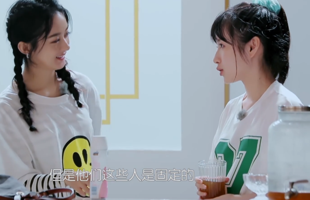 李浩菲|李浩菲提议利用船员增加营业额，谁注意赵丽颖啥反应？素质装不出！