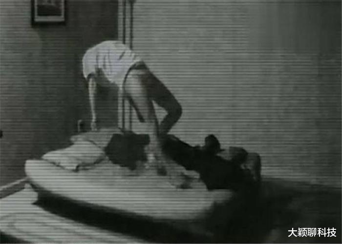 「科学家」死后的人嘴为何是张开的？有科学依据吗？听听科学家怎么说！