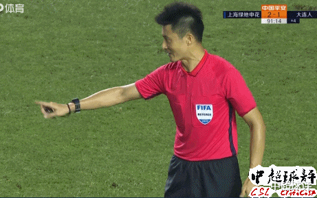 上海申花|傅明昨晚中超1判罚再引争议：冯潇霆申诉被拒后疑似“国骂”！