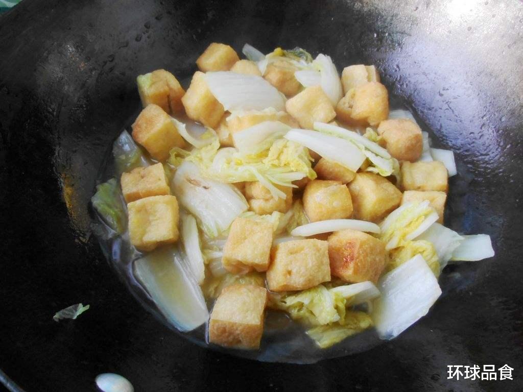 白菜|冬季，吃莲藕不如吃它，每天炒一盘，好吃又实惠，上桌就光盘