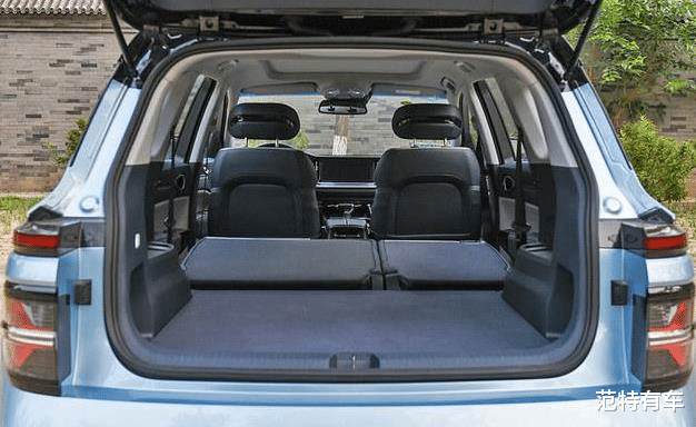 宝骏|年轻家庭的“保姆车”，双色悬浮设计，配独立VIP座椅，才8万多