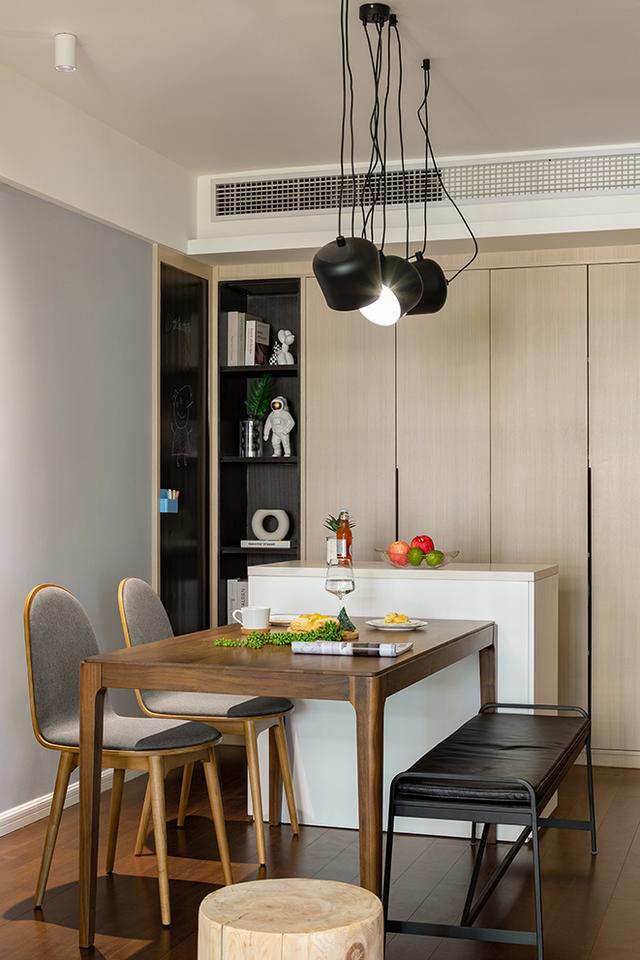 |邻居61㎡新家看上去像200㎡，原来是用了客厅一体化，后悔晚知道